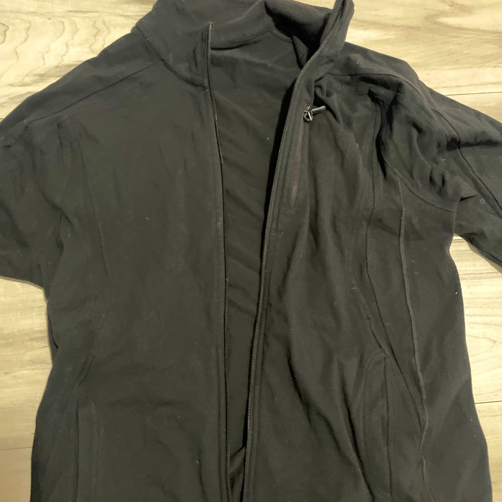 LuLulemon workout jacket size L